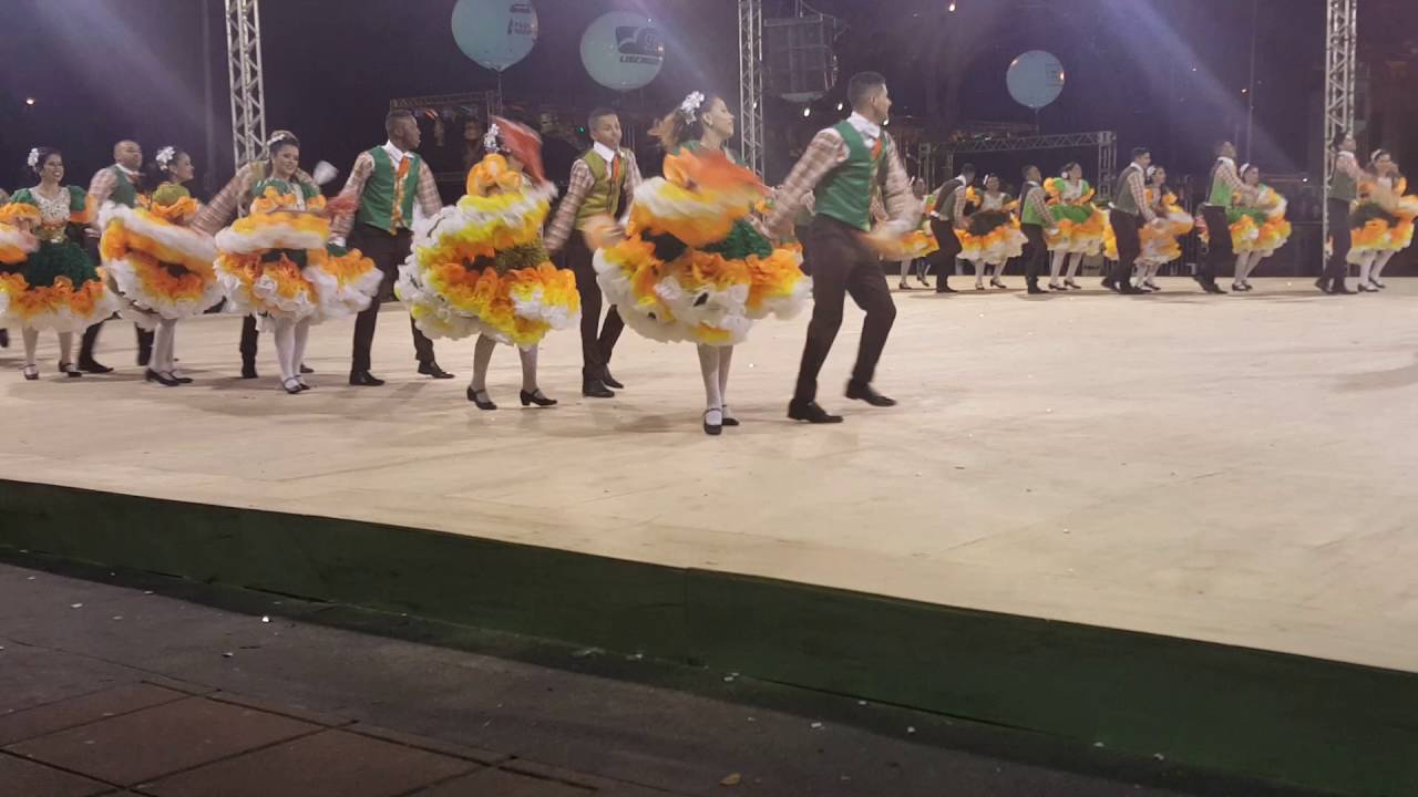 Quadrilha Junina Fulô de Laranjeira - Campeã (Parte 1)
