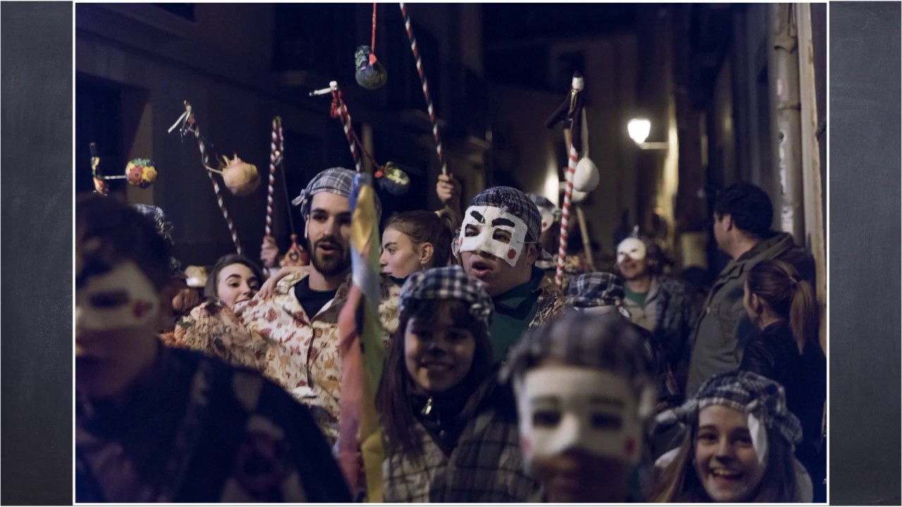 De paseo por Tudela Gaiteros de Tudela/Tuterako Gaiteroak