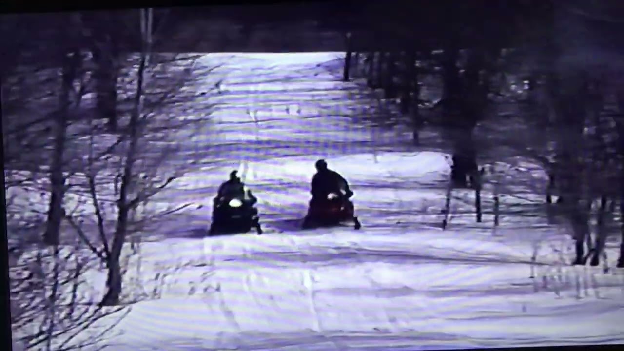 Vintage footage from 93 Skidoo's. 1991 Mach 1, 1992 Plus, 1990 Safari, 198? Citation SS