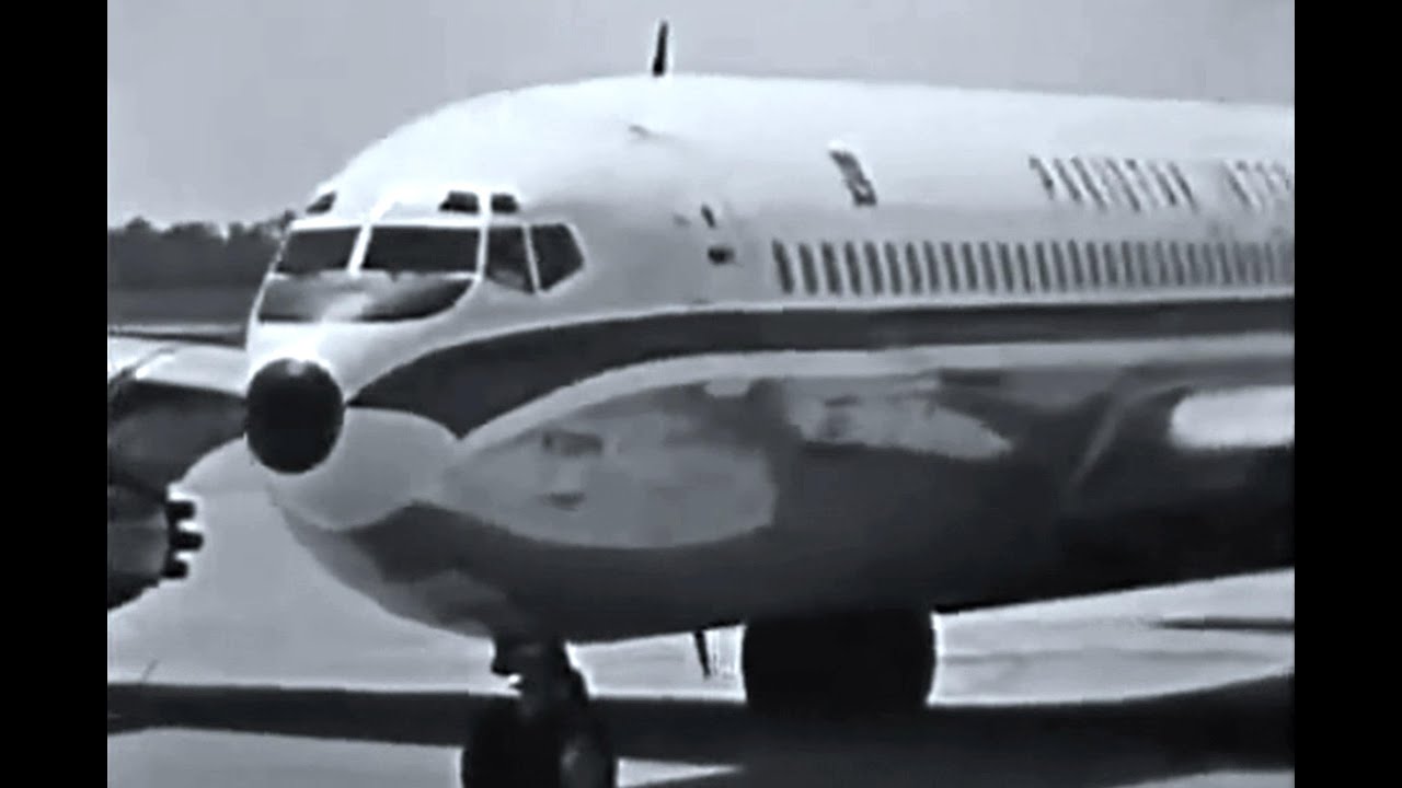 Pakistan International Boeing 707-321 Intercontinental - 1961