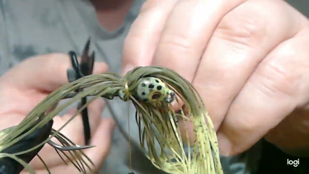 HD Poison Tail Swim Jig - Melon Pepper Chartreuse