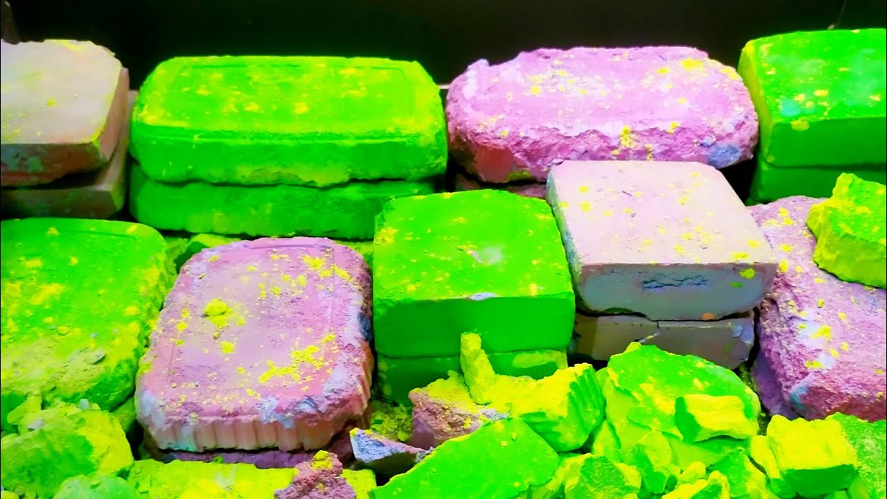 Very soft gym chalk blocks،satisfying #asmr #oddlysatisfying #relax 