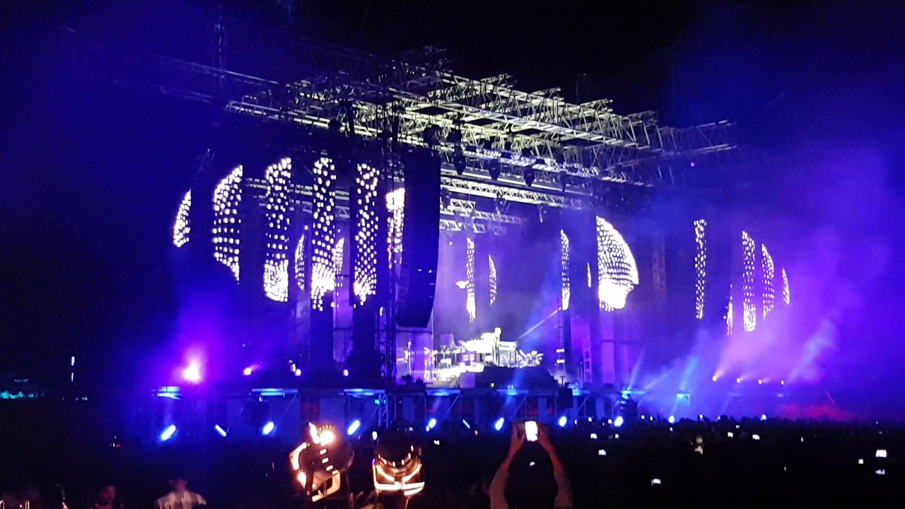 Jean Michel Jarre - Oxygene pt. 17 - Live at the Dead Sea