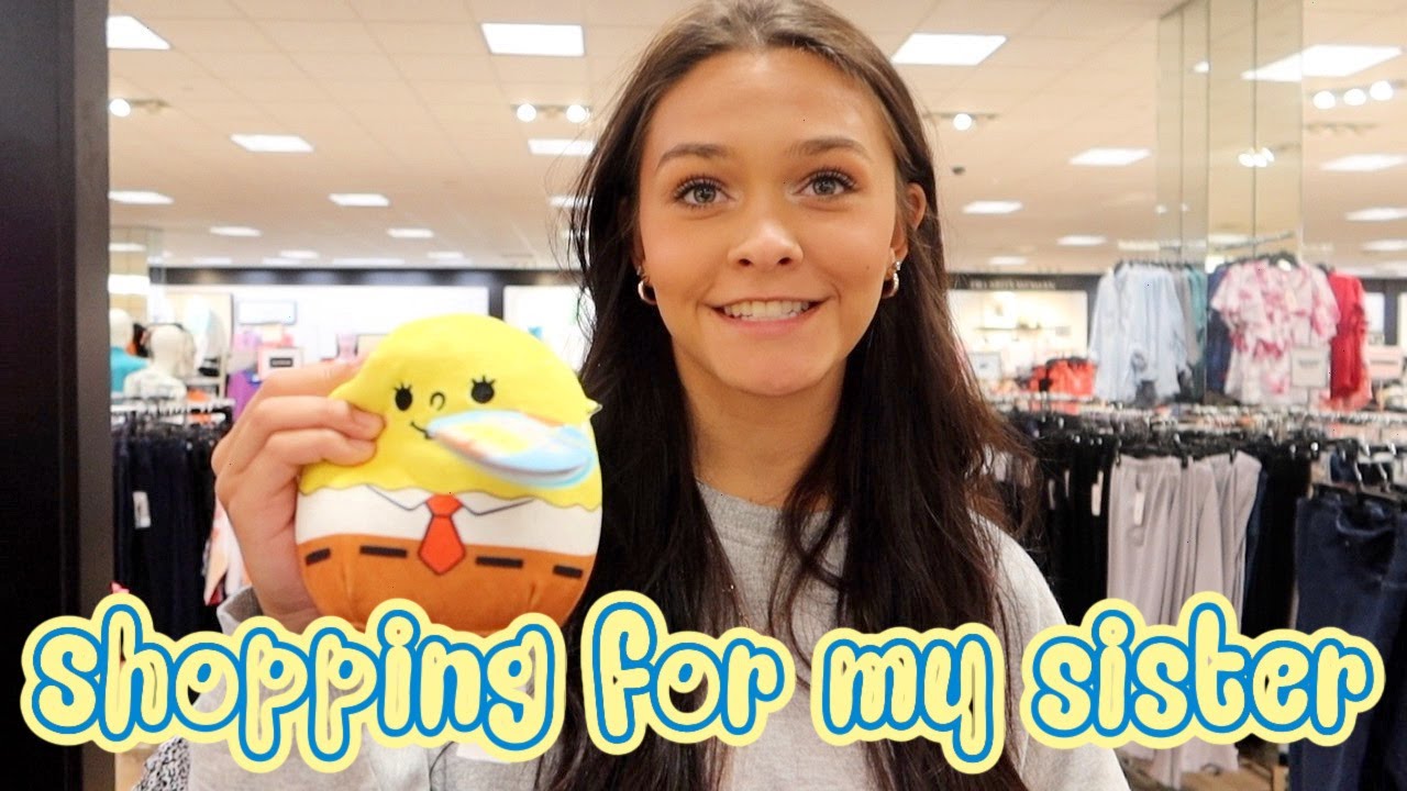 SHOPPING FOR MY SISTER'S BIRTHDAY! WHAT I GOT HER FOR HER BIRTHDAY! EMMA AND ELLIE