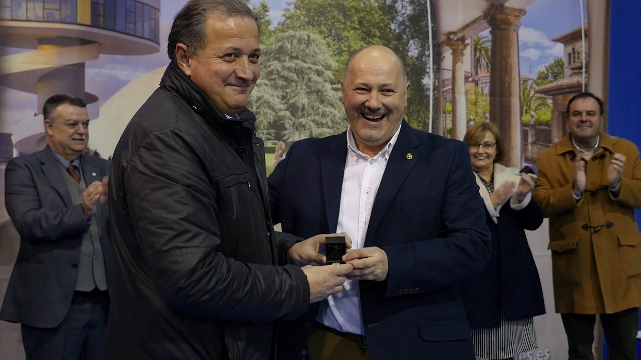 XLIII Exposición y Jornada Nacional de la Paloma Mensajera - Avilés (Asturias) - Enero 2018
