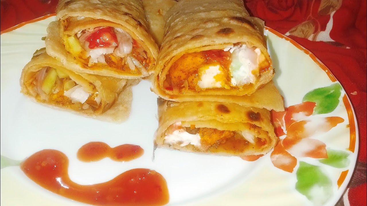 جو کھائے ہاتھ نہ روک پاۓ | Tandoori Chicken Roll  Paratha | Chicken Tikka Paratha Roll Recipe 