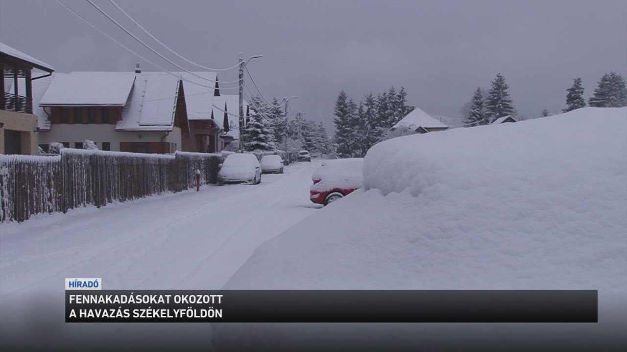 Fennakad&aacute;sokat okozott az &eacute;jszakai sűrű havaz&aacute;s Sz&eacute;kelyf&ouml;ld&ouml;n