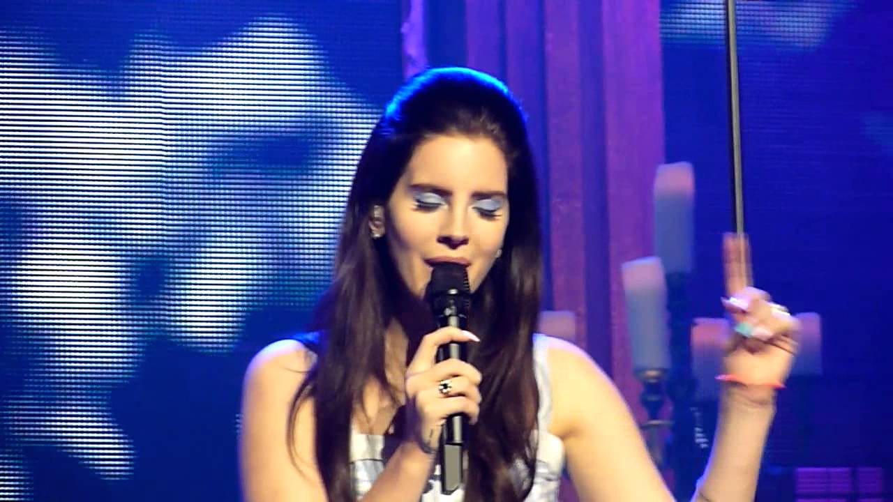 Lana Del Rey - Body Electric (live) - Oslo Spektrum, Oslo - 10-04-2013