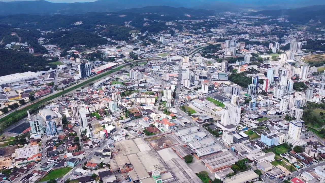 Brusque SC vista de cima 2.7k DJI mini Se