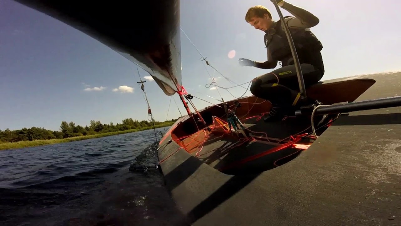 Learning to sail the Contender
