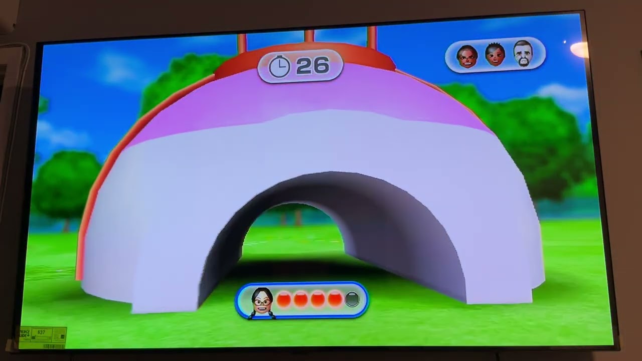 Wii party board game island Keiko vs Hayley vs Sakura vs Victor part 1