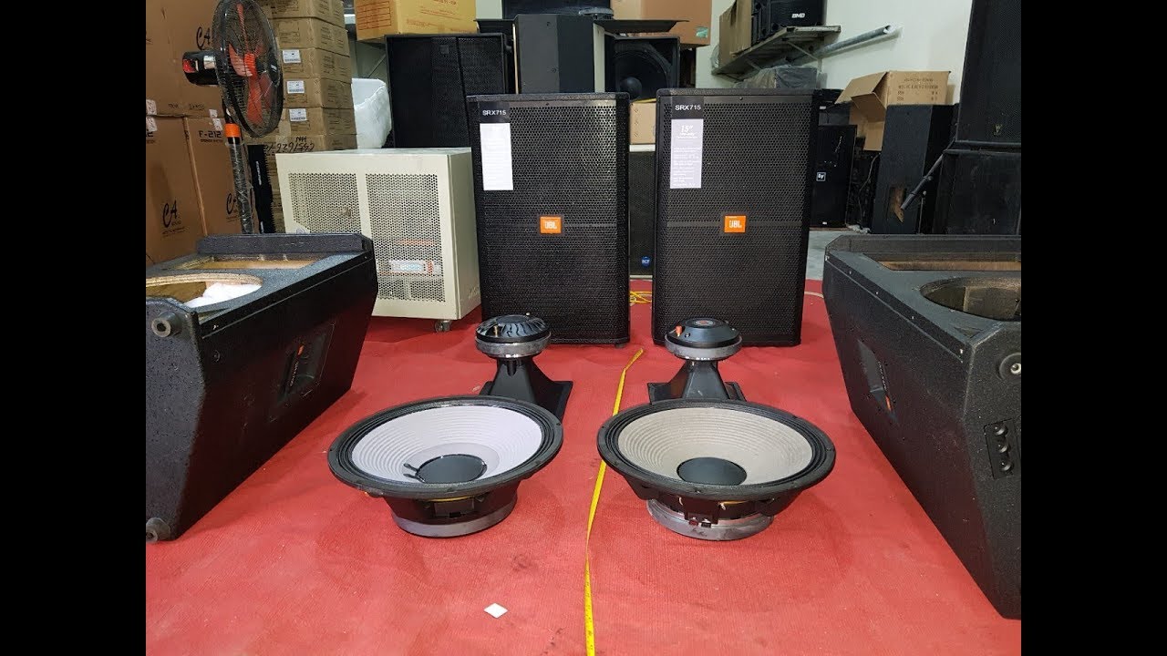 Loa JBL. 715. Loại 1 của 1. Loại 1 của 2 có gì khác biệt. Nhưng giá cả  thì có khác. Đt 0936583140