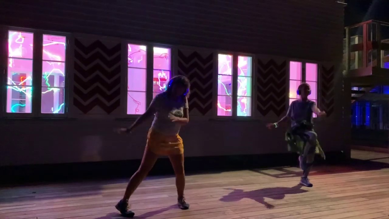 Silent Disco City Walk: Glow in the Dark Edition