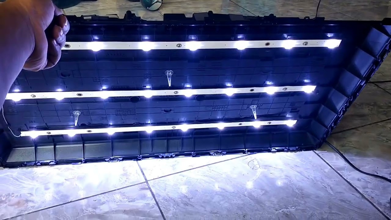 Polytron 32 inch 