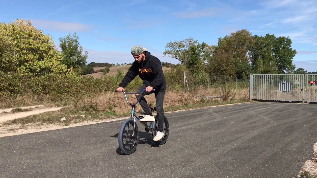 Tuto footjam whip