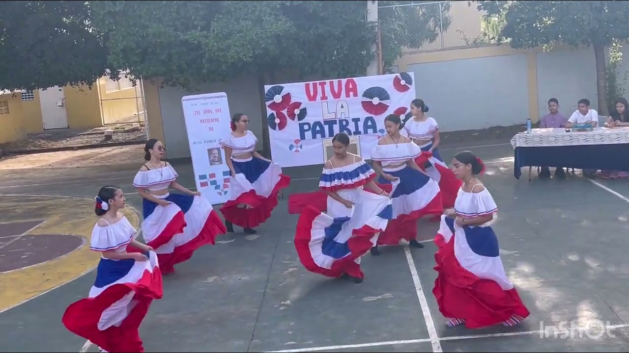 Baile dedicado a Juan Pablo Duarte. Escuela María Petronila Rodríguez