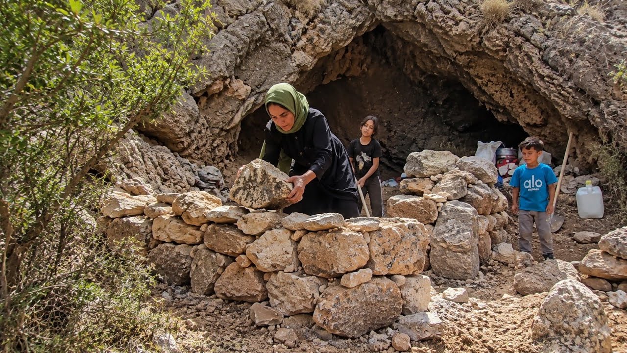 🔥A Cave Mother&rsquo;s Struggle to Survive and Rebuild a Mountain Cave |🏔️Cave Life in the Zagros