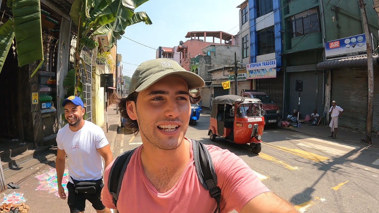 The Most Famous Food Street in Sri Lanka 🇱🇰