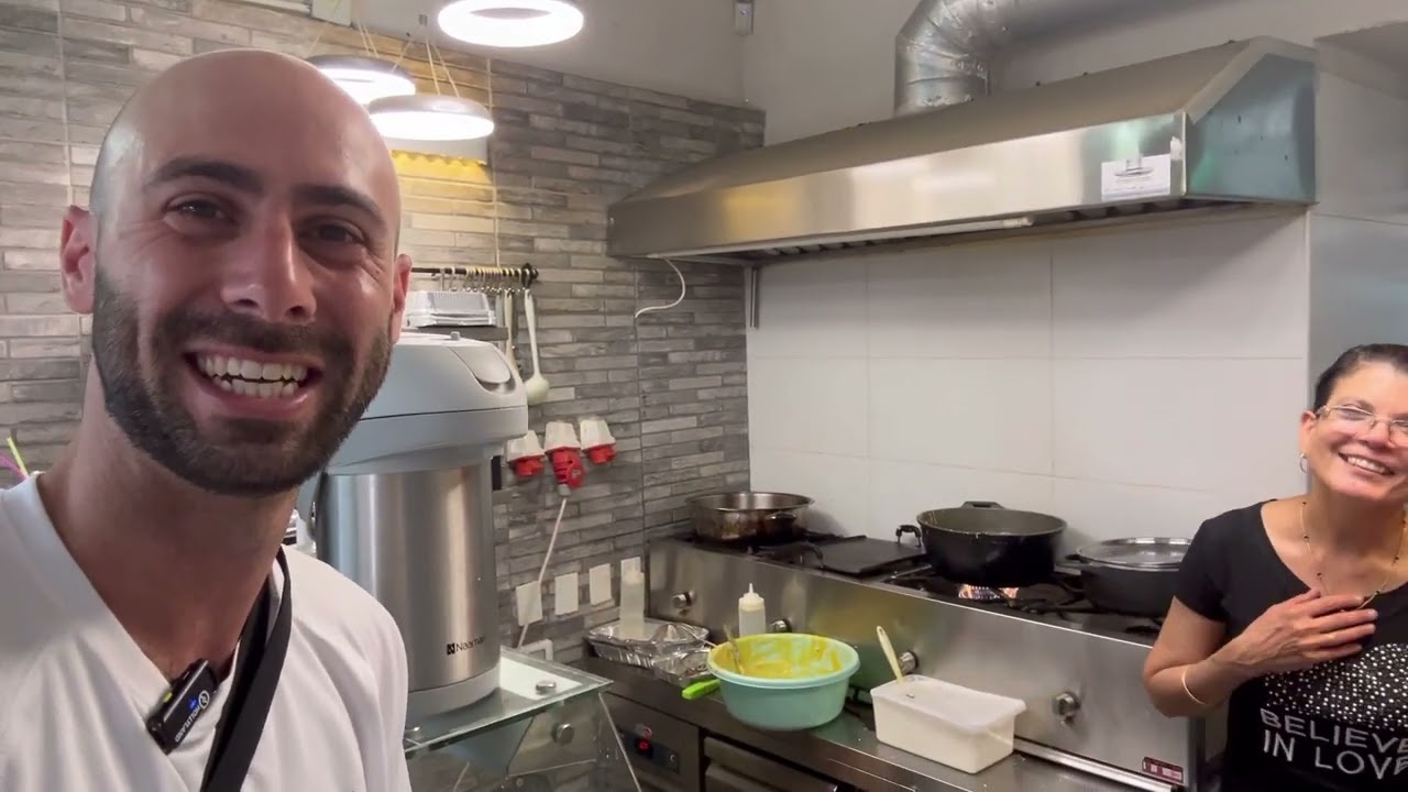 אוכל רחוב אותנטי בשוק רמלה (חלק ראשון), אוכל הודי מפתיע וסנדביץ׳ טוניסאי