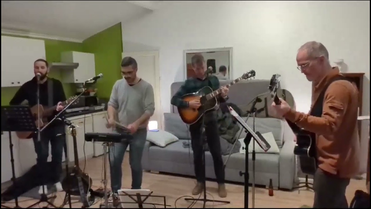 FOLSOM PRISON BLUES /TOXIC /RIPTIDE - Medley