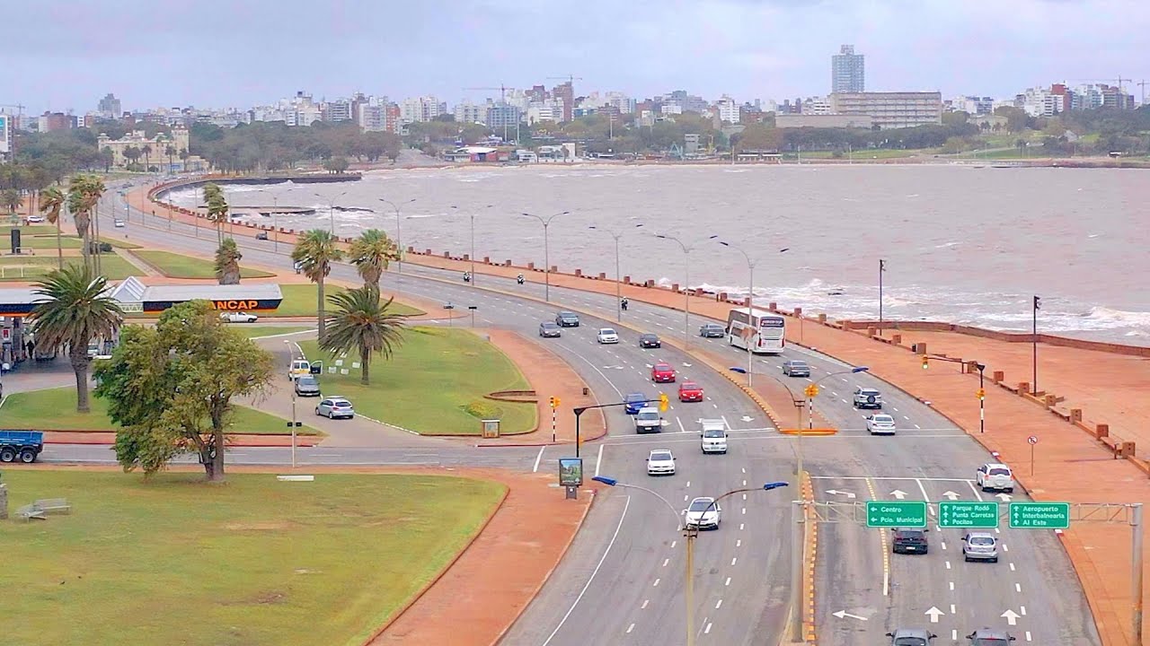 Greg Mortimer, final passengers leave Montevideo 4k 🇺🇾