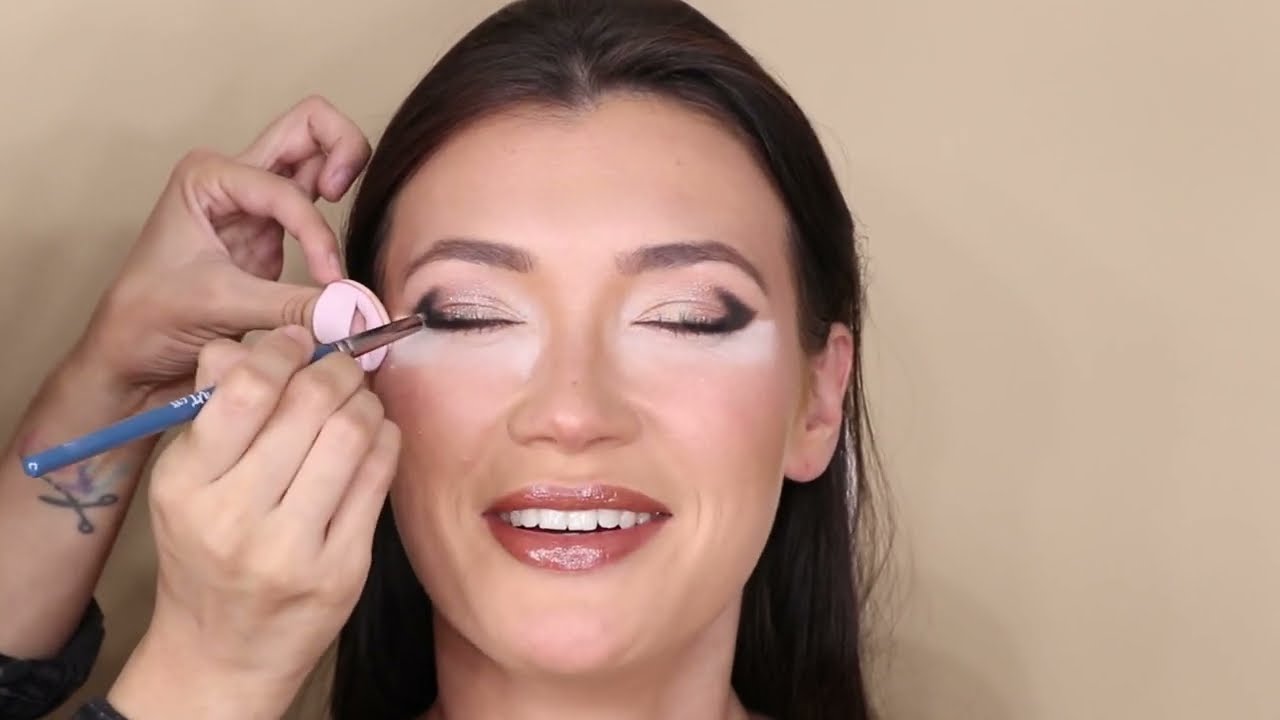 From natural style to glam makeup Tutorial
