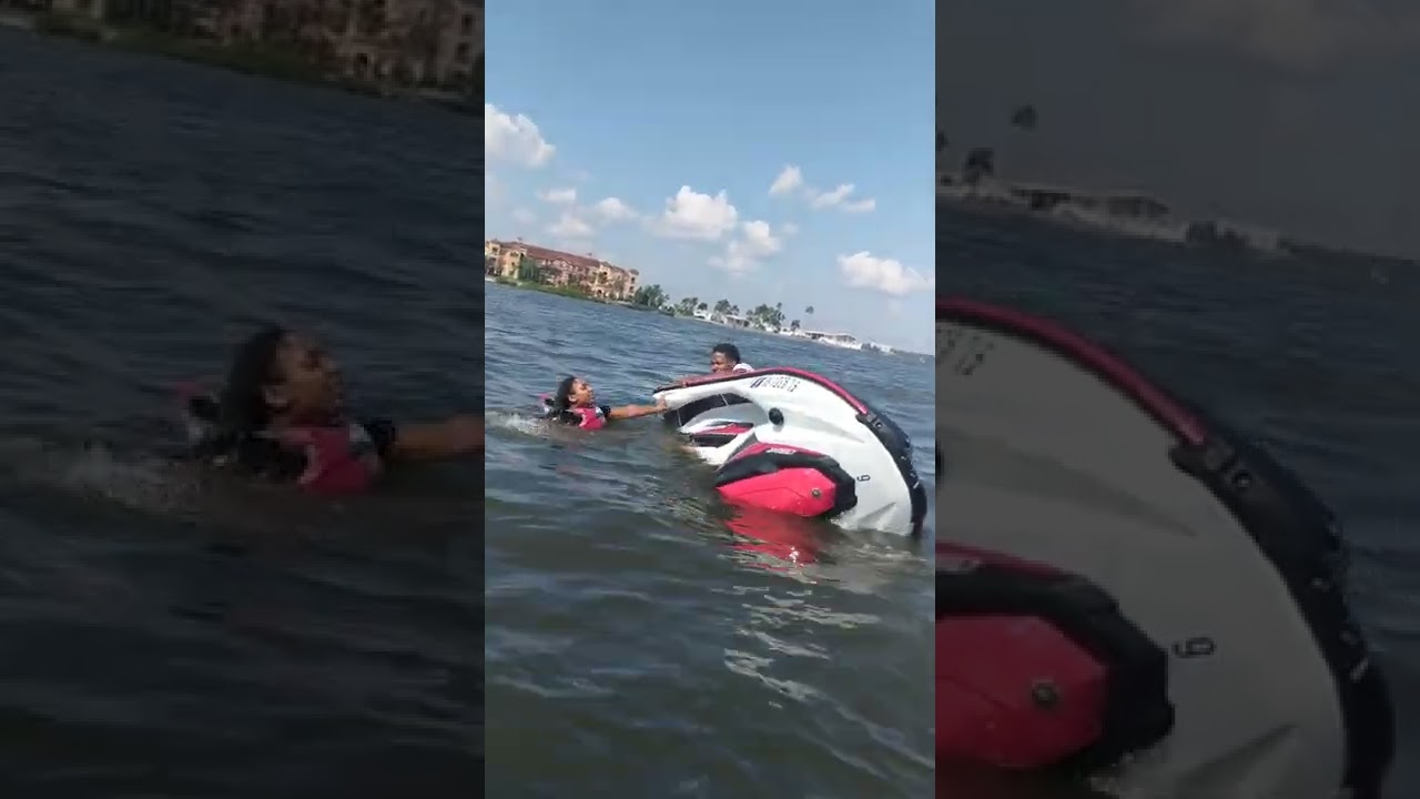 Jetski   Yamaha Waverunner renters flip over in Tampa Bay   Learn how to right the ski 11/14/2020.