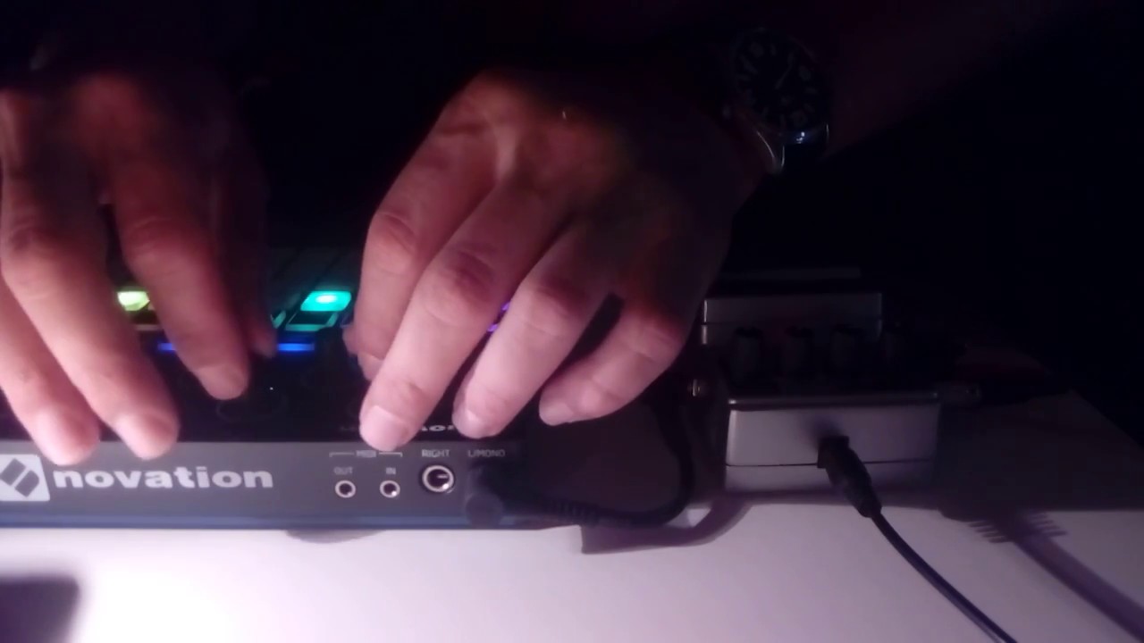 Novation Circuit Groovebox Digitech Delay FREESTYLE TECHNO JAMMING
