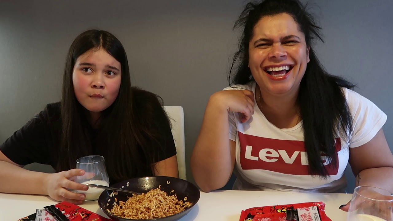 Taste test FAIL!! (sis. kuolemanääniä) K-18