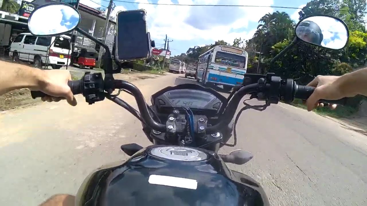 Crazy Bus Overtakes from Mawathagama to Kandy | Open Doors, Honking & Dangerous Passing