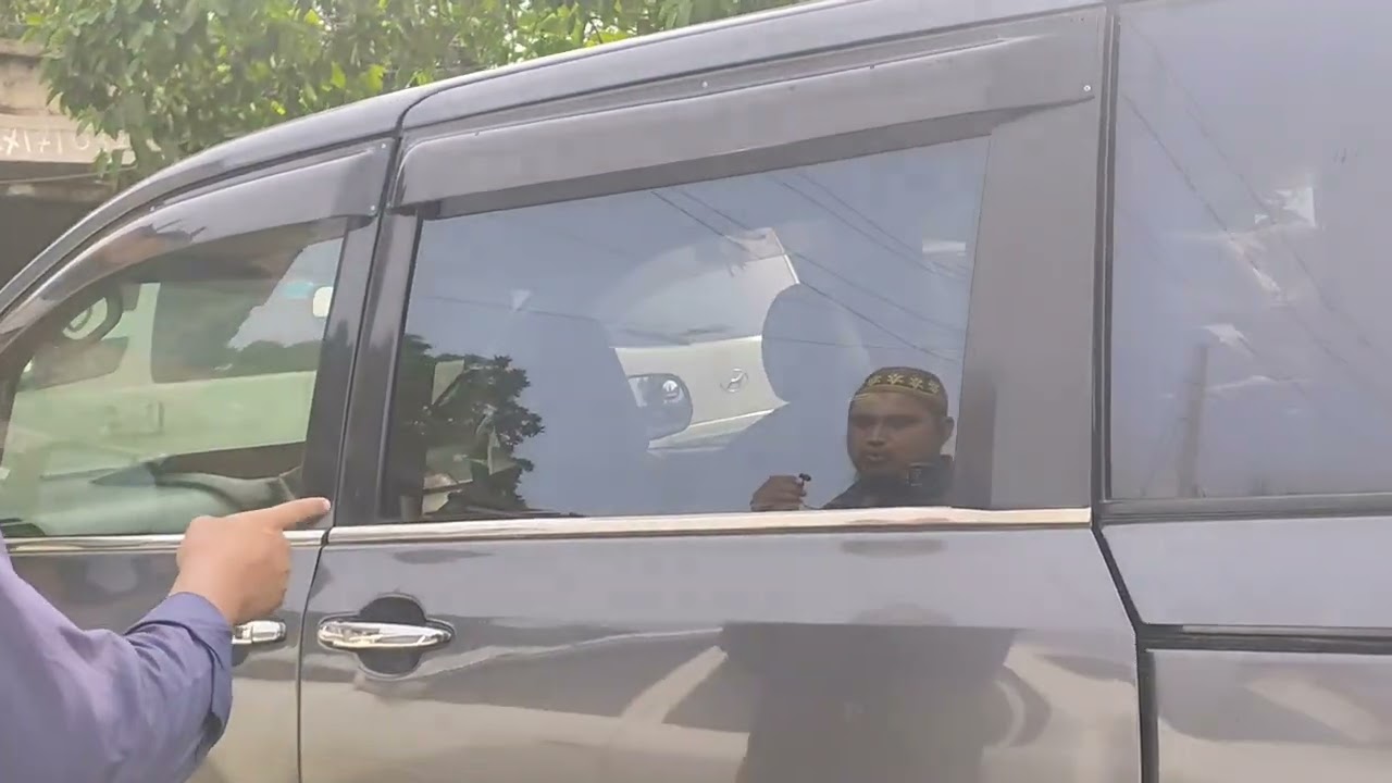 এস আই নোহা গাড়ি বিক্রি করা হবে রেল পার্কিং শায়েস্তাগঞ্জ হবিগঞ্জ /01868.489270