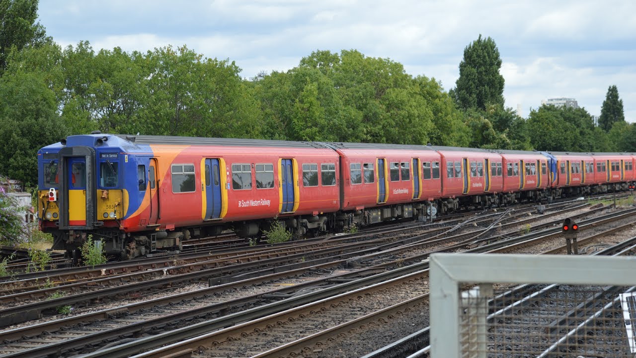 ROG 37800, SWR 455901, 455858 scrap drag at Clapham Junction 16/07/2025