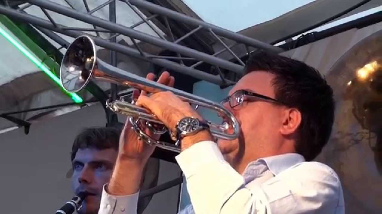 Sean Moyses Hot Rhythm Boys play 