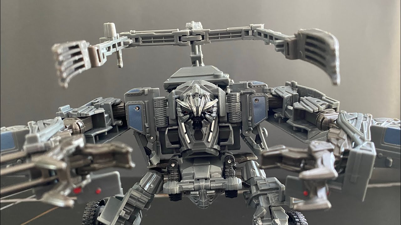 TRANSFORMERS BUZZWORTHY BUMBLEBEE N.E.S.T BONECRUSHER VOYAGER CLASS REVIEW EN ESPAÑOL