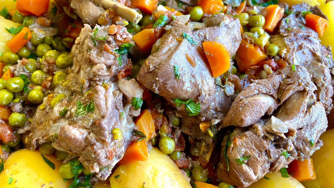 Coelho estufado à Caçador TENRO e DELICIOSO