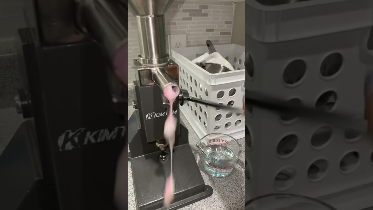 Cleaning my filling machine 🫧🧽. Watch to the end 🥹🙄