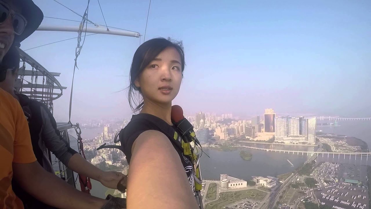 (GoPro) Bungee Jumping in Macau Tower