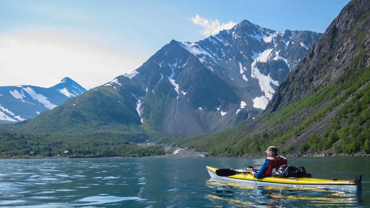 Lyngen i midnattsol