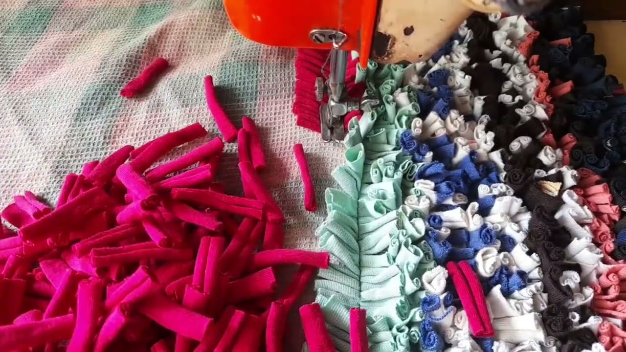 घरच्या घरी टाकाऊ पासून टिकाऊ वस्तू | पायपुसनी | Doormat Making |Vlogs n Recipe by Ladoba Creation