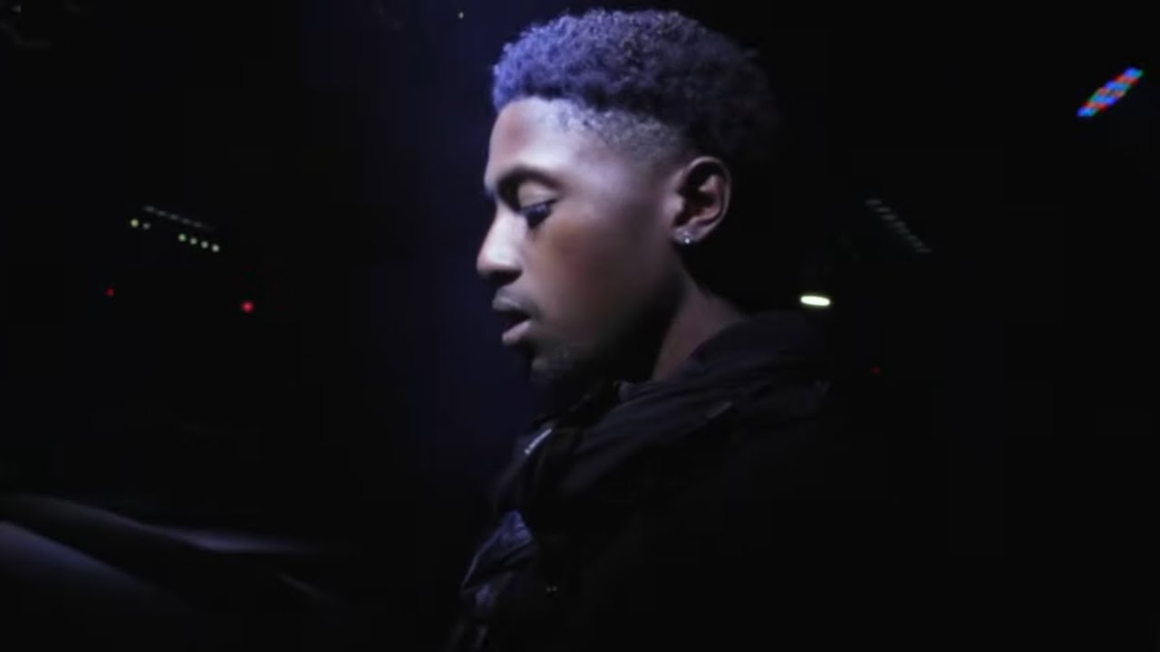 HT - +33 (Clip Officiel)
