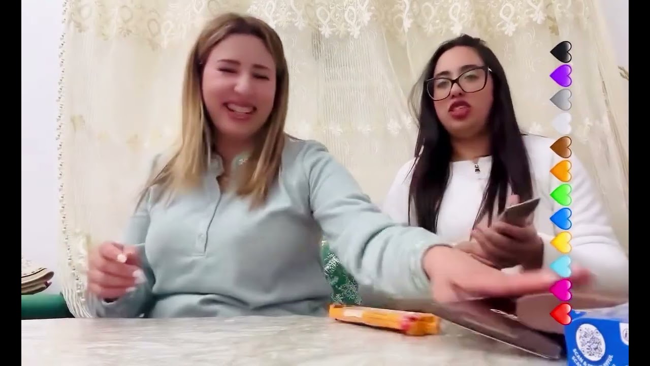 ترند الالوان مع صحبتي شكون فينا سقرامة 💜💙🧡❤️🩷💚💛 #funny #challenge #اكسبلور 