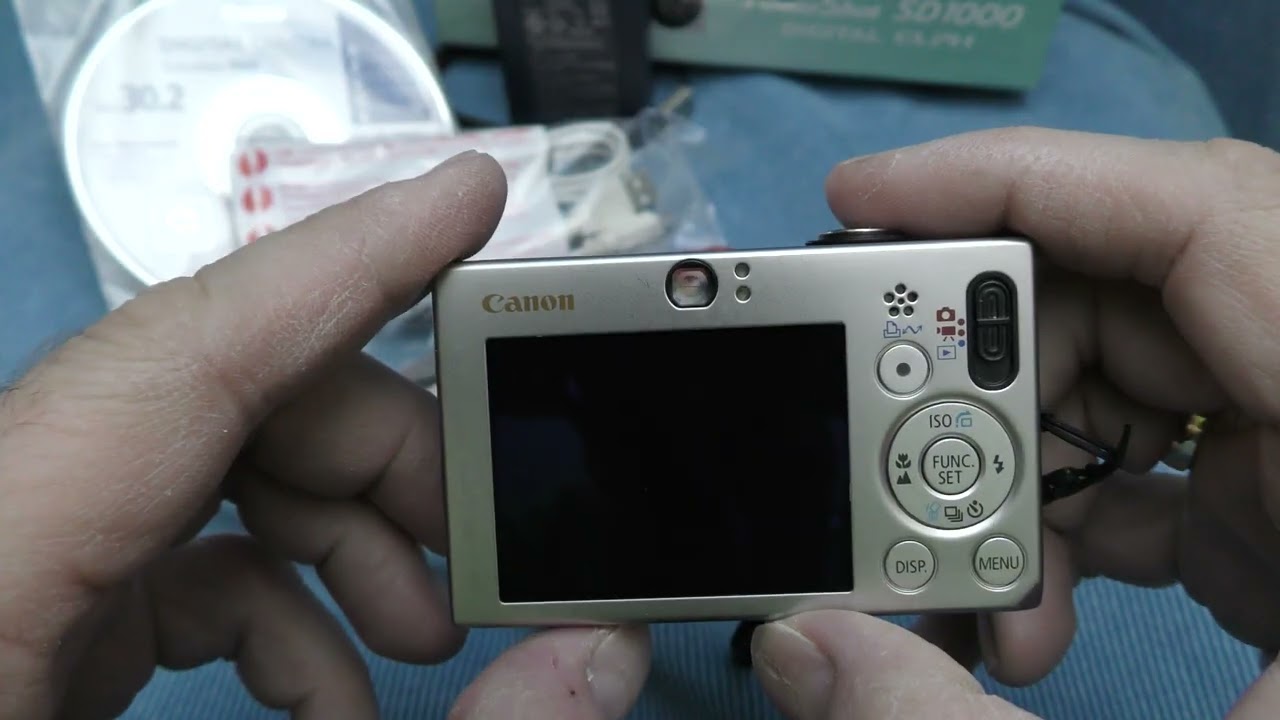 VTG Super cool Canon PowerShot SD1000 ELPH  digital camera
