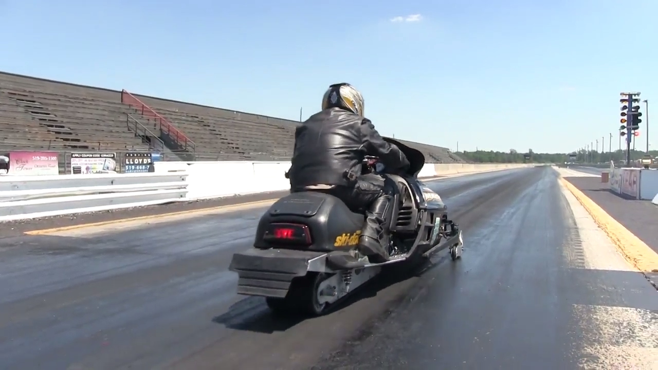 MACH-Z 800 Runs 1/4 Mile!
