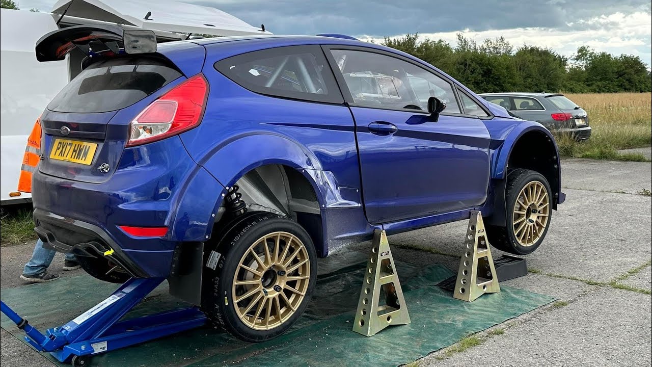 Ford Fiesta R5 Rally Car being driven on test day