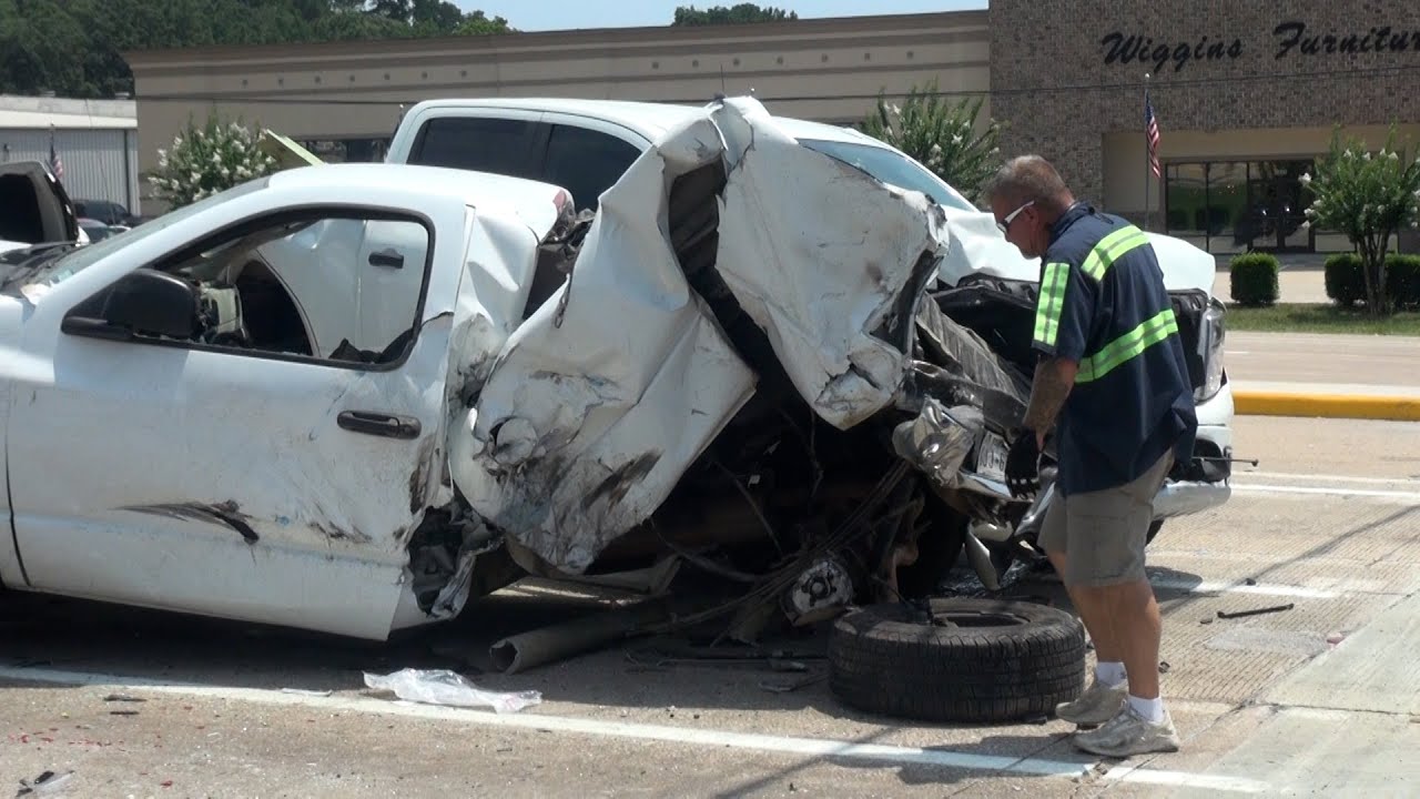 062023 DUMP TRUCK SLAMS INTO 13 VEHICLES AT SH 105W INTERSECTION