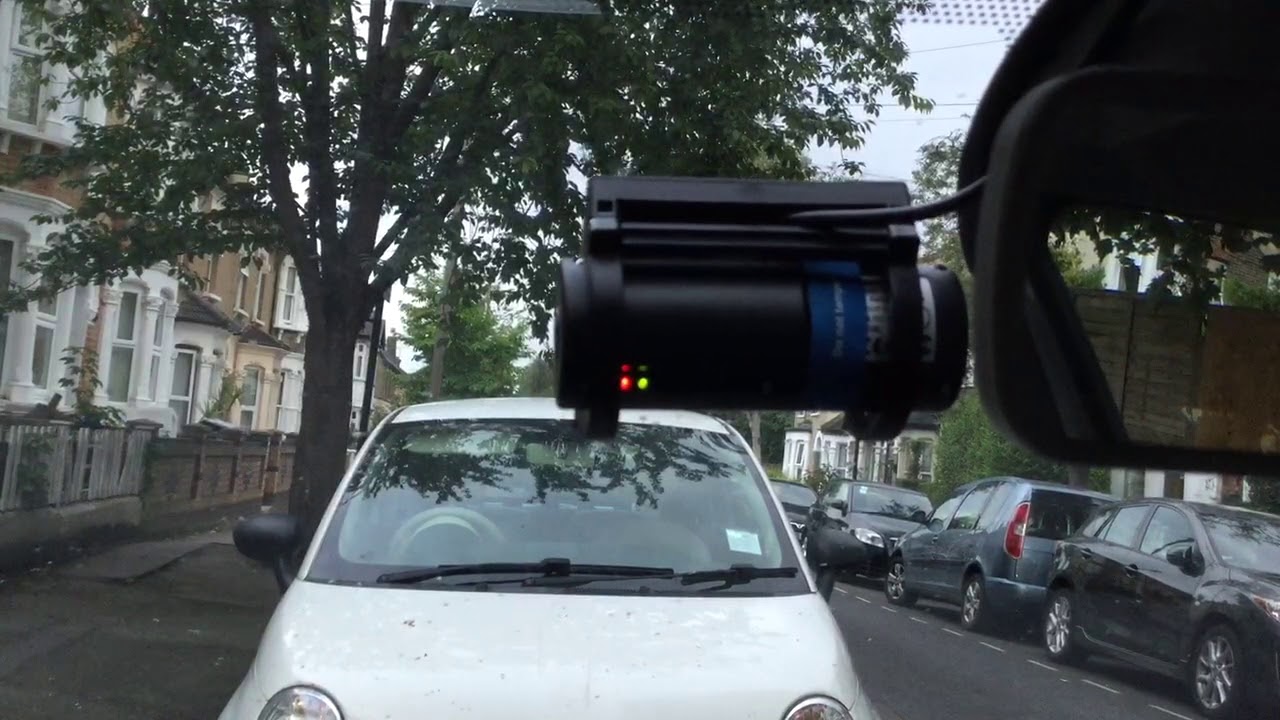 How Easy is it to Use the Dash Cam in your Evezy Car?