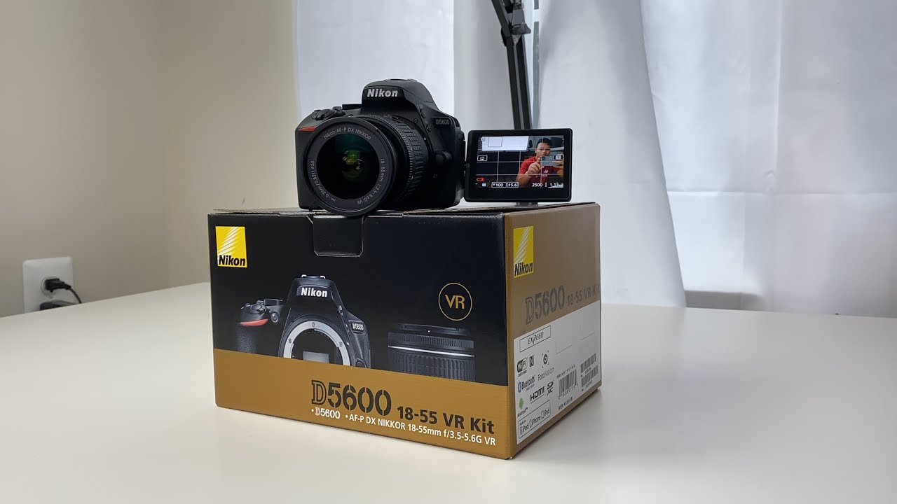 Nikon D5600 Unboxing