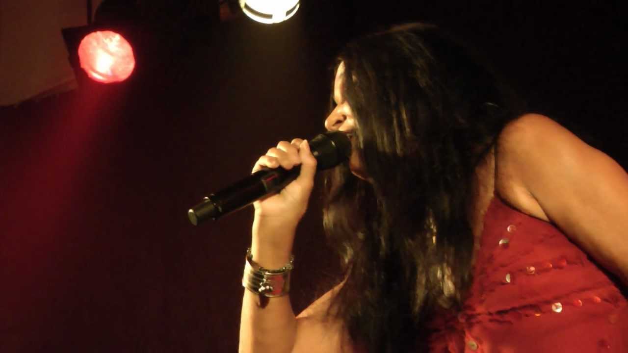 Annisette - V&aring;gner en tidlig morgen (2011) version 2