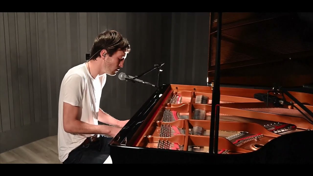 Marlon Williams covers Sandy Denny's 