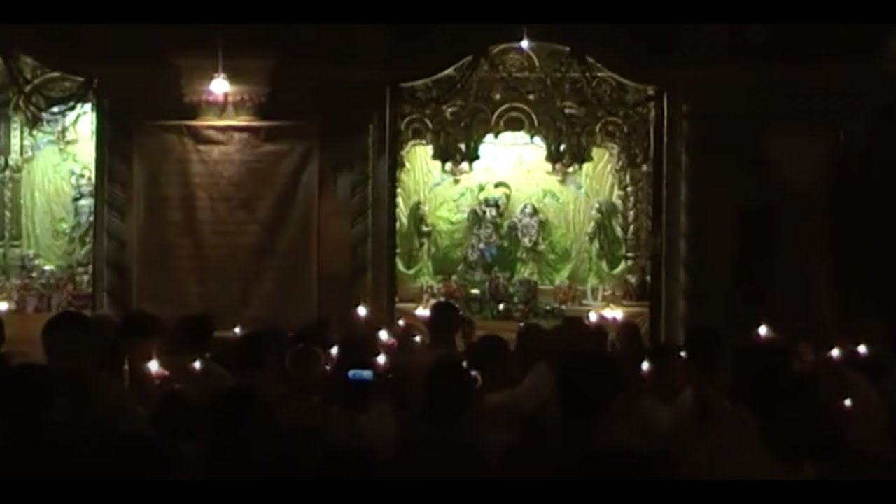 Lokanath Swami & Aindra - Kartik Kirtan at Krishna Balaram Mandir 21 Oct 2009